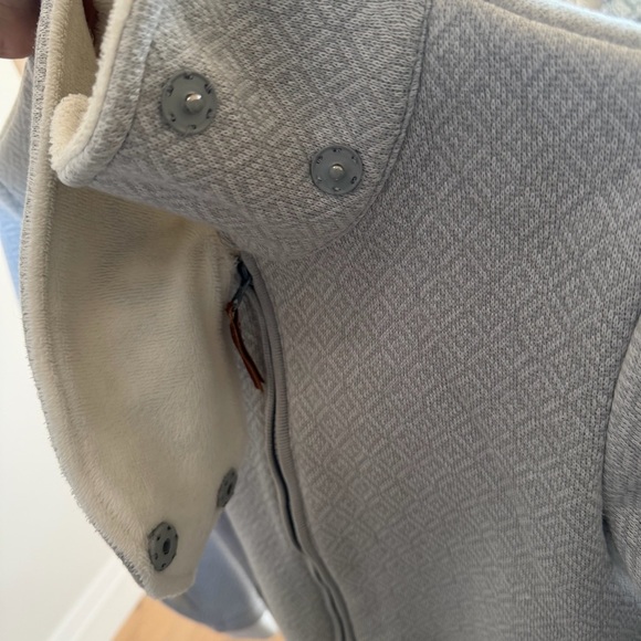 Bench Light Gray High-Collar Jacket – Size Small - Picture 8 of 8